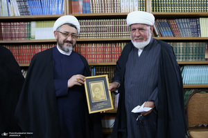 دیدار علی کمساری با شیخ ابوخوله رئیس مدرسه امام خمینی و علوم اسلامی در نجف اشرف