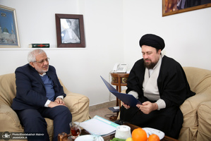 دیدار اعضای شورای مرکزی حزب موتلفه اسلامی با سید حسن خمینی