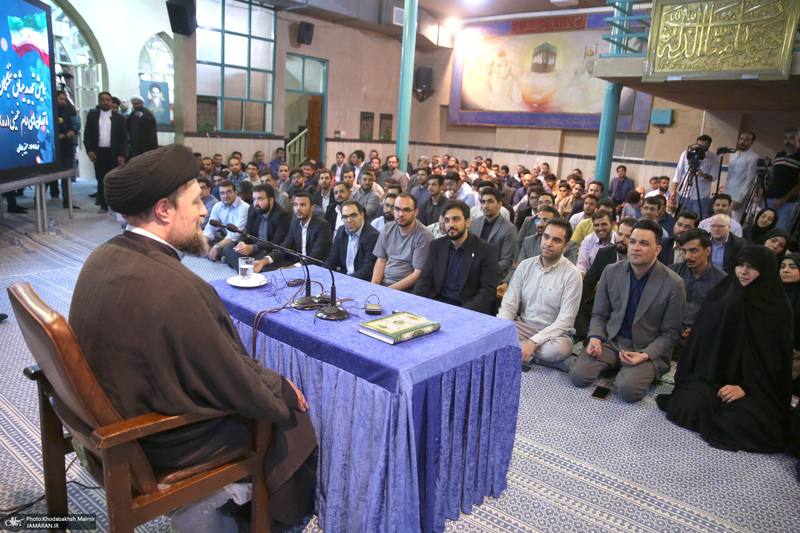 تجدید میثاق جمعی از نخبگان با آرمان های امام خمینی (س)