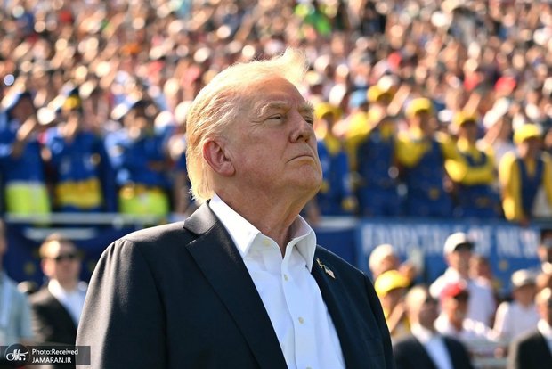 تمسخر ترامپ در جمع رهبران اروپایی! + فیلم