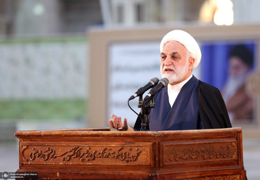 محسنی اژه‌ای: دشمنان به استیصال رسیدند و پیشنهاد آتش‌بس دادند/  واقعا عادی نیست مردمی که مشکلات دارند، چهار ماه زن و مرد، پیر و جوان، به خیابان می‌آیند و از رهبری و مسئولین دفاع می‌کند/ این نعمت بزرگ و نصرت الهی‌ را بر هم نزنیم، وحدت را حفظ کنیم