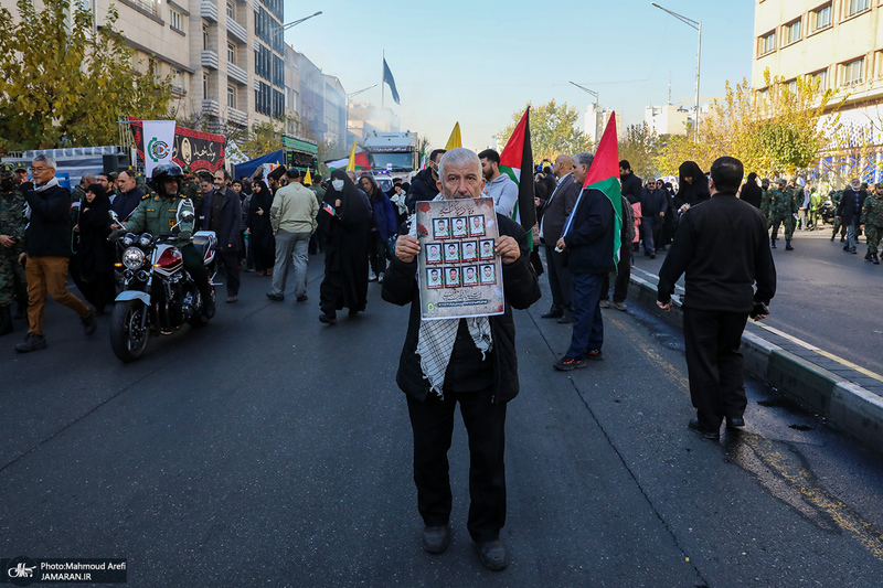 تشییع پیکرهای 110 شهید گمنام دفاع مقدس در تهران - 2