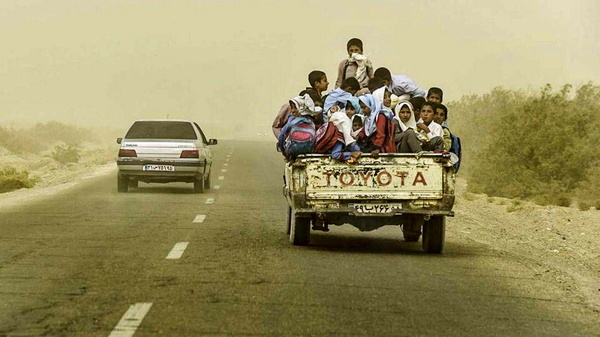 جابجایی دانش آموزان با وانت توسط اولیا انجام شده است  پیگیری می‌کنیم