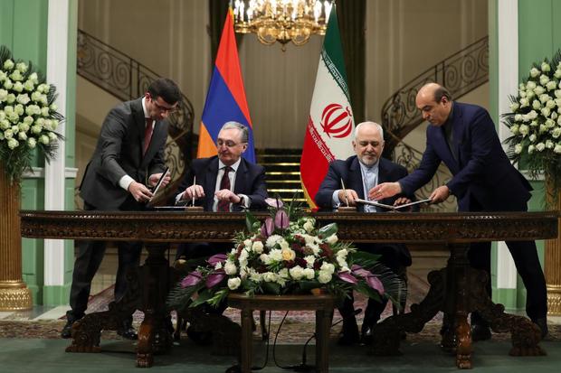 ایران و ارمنستان ۲ سند همکاری مشترک امضا کردند