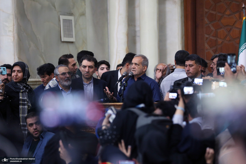 تقدیر از حضور مردم با حضور رئیس جمهور منتخب مسعود پزشکیان