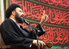 السید علی الخمینی: المفاوضات میدان للدفاع عن حقوق الشعب ولیست سلامًا مع العدو