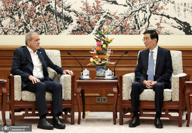 دیدار رییس جمهور پزشکیان با وانگ هونینگ عضو کمیته دائمی دفتر سیاسی کنگره ملی خلق چین