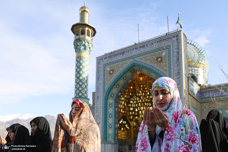 مراسم اقامه تماز عید سعید فطر دز امام زاده پنج تن