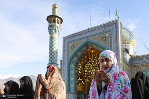 مراسم اقامه تماز عید سعید فطر دز امام زاده پنج تن