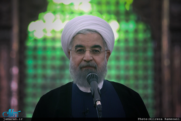 رییس جمهور روحانی: کنده شدن بنیان داعش در سوریه را به رهبر معظم انقلاب و نیروهای مسلح و به ویژه سردار سلیمانی تبریک می گویم