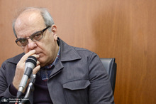 عباس عبدی: تایید صلاحیت پزشکیان با تایید صلاحیت خاتمی فرق می‌کرد