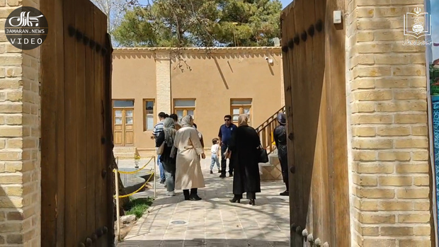 گزارش تصویری از ایام تعطیلات نوروزی در بیت و زادگاه حضرت امام خمینی(س)
