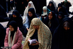 مراسم عزاداری شب شهادت امام هادی(ع) در حرم مطهر امام خمینی