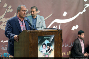 دیدار وزیر ورزش و جوانان و جمعی از ورزشکاران با سید حسن خمینی 