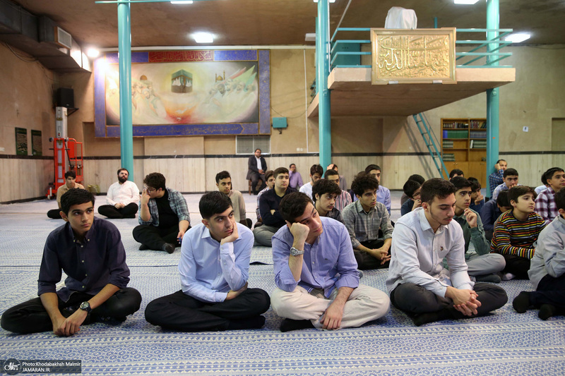 بازدید دانش آموزان مدرسه پیام امام (ره) از جماران