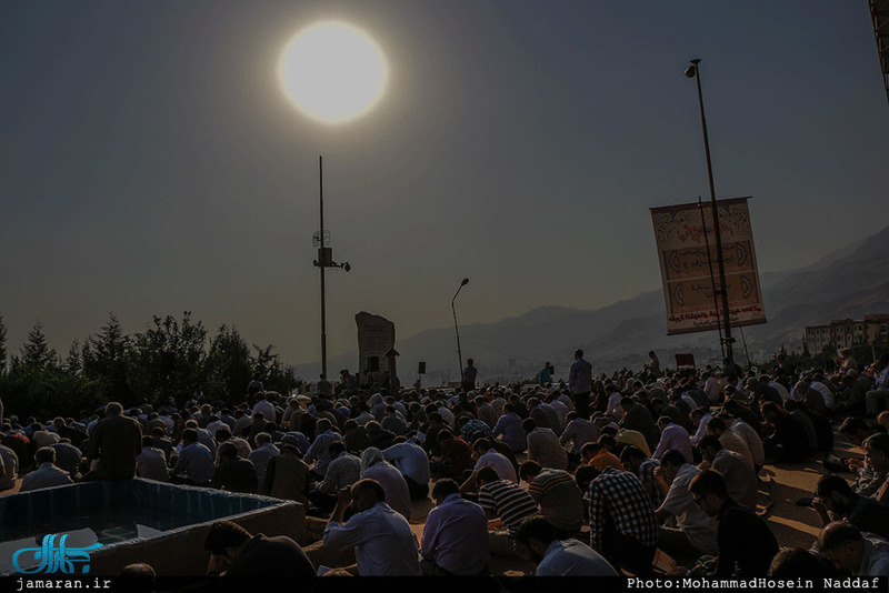 مراسم دعای عرفه در مقبره الشهدا شهرک محلاتی