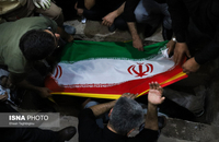 تشییع پیکر مطهر سه شهید حمله ارتش تروریستی آمریکا به زنجان (12)