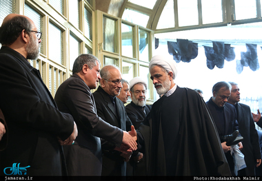 مراسم وداع با پیکر آیت الله هاشمی رفسنجانی(ره) در حسینیه جماران-6