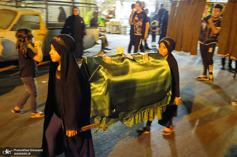 عزاداری شب عاشورا در خیابان جیحون تهران