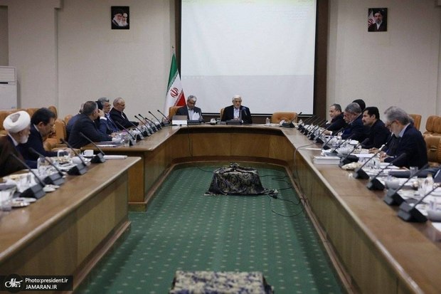 دولت تصویب کرد: هزینه برخی عوارض و وجوه ملکی کاهش یافت/ افزایش کمک‌هزینه‌های توانبخشی و پرستاری افراد دارای معلولیت/ دولت سازوکارهای حمایت معیشتی و تأمین امنیت غذایی را به‌روزرسانی کرد