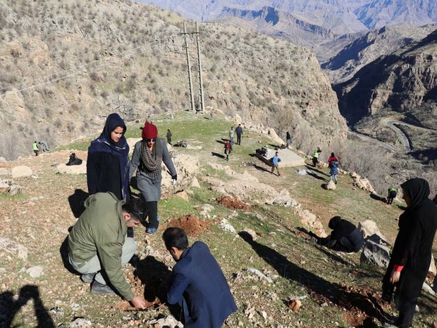 ارتفاعات دلا در اندیکا از زباله پاکسازی شد