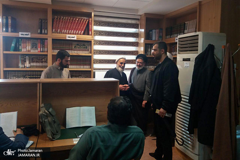 بازدید حجت الاسلام والمسلمین ناطق نوری از بیت امام خمینی(س) در نجف اشرف