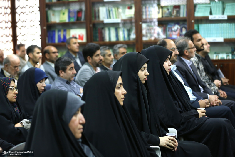 دیدار کارکنان موسسه تنظیم و نشر آثار امام خمینی (س) با حجت الاسلام و المسلمین علی کمساری