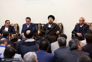 دیدار وزیر ، معاونان و کارکنان وزارت صمت با سید حسن خمینی