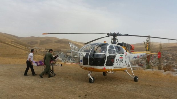 زن باردار با بالگرد اورژانس هوایی کردستان به بیمارستان منتقل شد