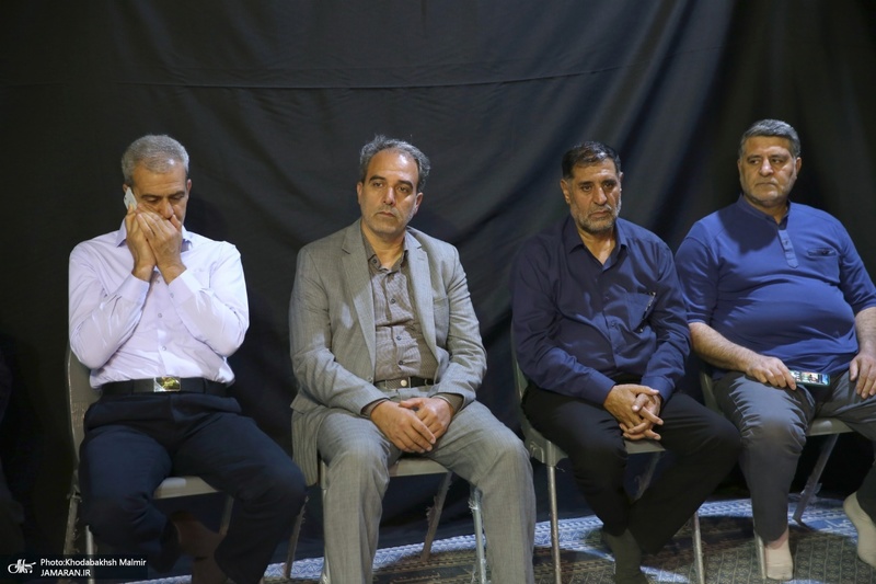 بازخوانی و تبیین ابعاد سیاسی و اجتماعی شادروان علیرضا آفریدون در حسینیه جماران
