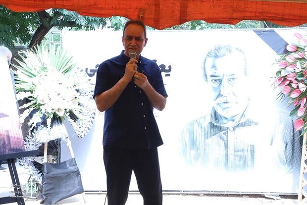 مراسم خاکسپاری یعقوب صباحی با حضور هنرمندان