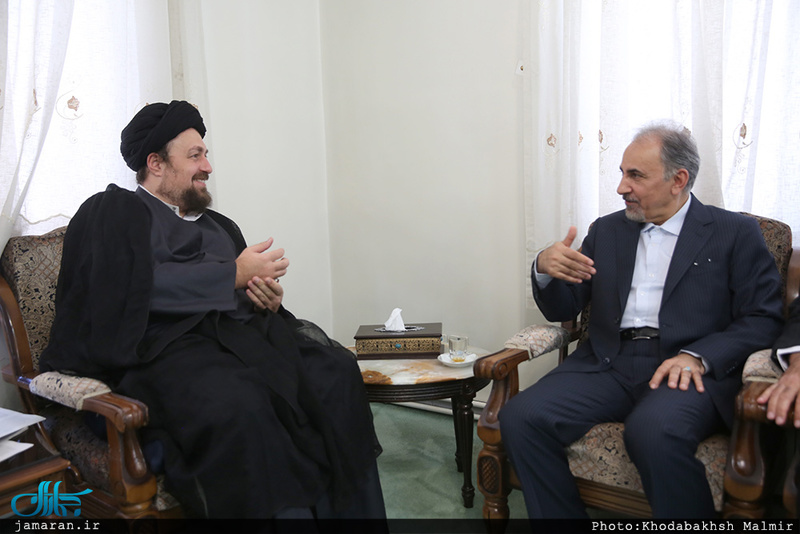 ادای احترام شهردار و اعضای شورای شهر پنجم نسبت به مقام شامخ حضرت امام(س)