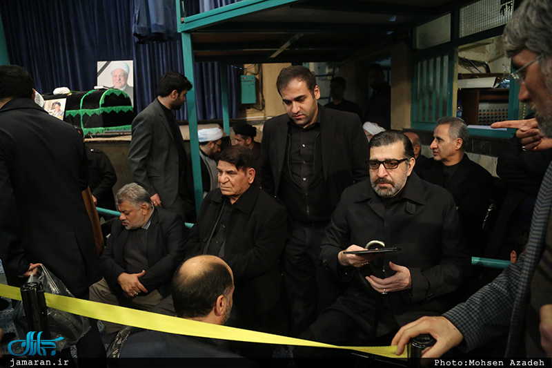 مراسم وداع با پیکر آیت الله هاشمی رفسنجانی(ره) در حسینیه جماران-13