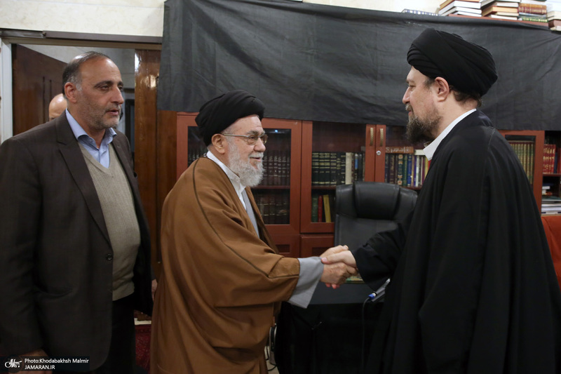 حضور شخصيت هاي سياسي در منزل مرحوم آیت الله بجنوردی 2