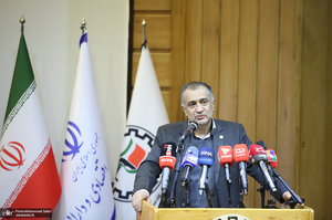 مراسم روز دانشجو در دانشگاه شریف با حضور وزیر اقتصاد/ علی مدنی‌زاده