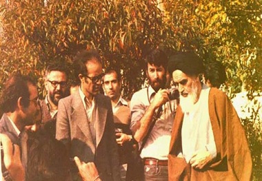 Imam Khomeini's migration to Nofel Loshato proved turning point in history of Islamic Revolution