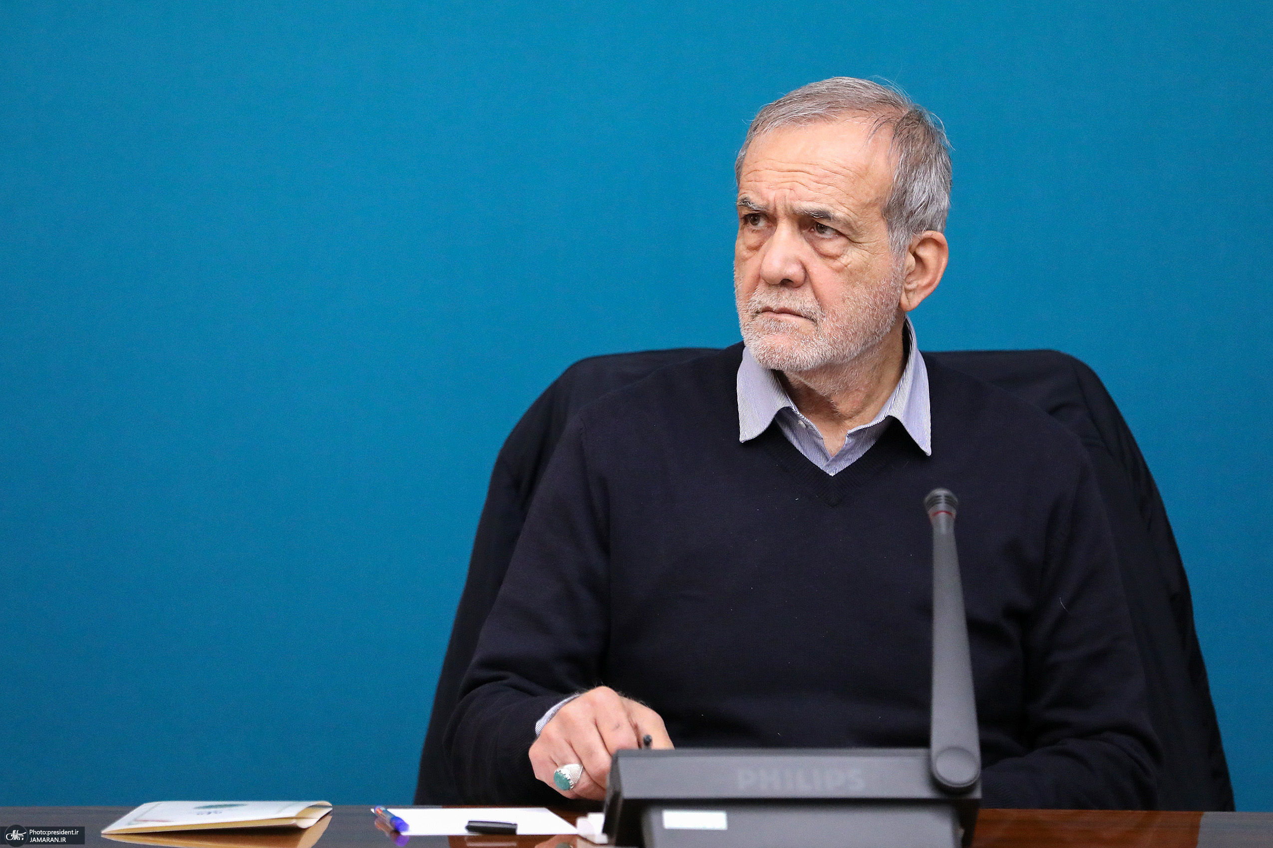 پزشکیان: استانداران با تشکیل کارگروهی ویژه رسیدگی به خانواده‌های آسیب‌دیدگان حوادث اخیر را در دستور کار قرار دهند/ وزارت دادگستری پیگیری و تعامل لازم با قوه قضائیه،‌ به منظور تسریع در روند آزادی زندانیان را به عمل آورد