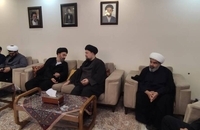 حضور آیت‌الله سید حسن خمینی در منزل آیت‌الله طاهری خرم‌آبادی