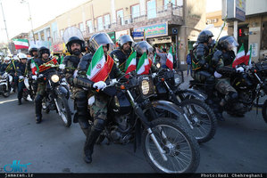 مراسم یوم الله 12 بهمن در بیت امام در قم 