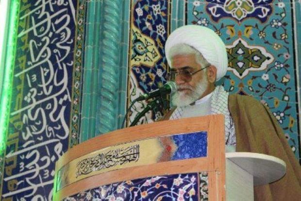 امام جمعه نطنز: شکست طرح های دشمن در منطقه نتیجه اقتدار نظامی ایران است