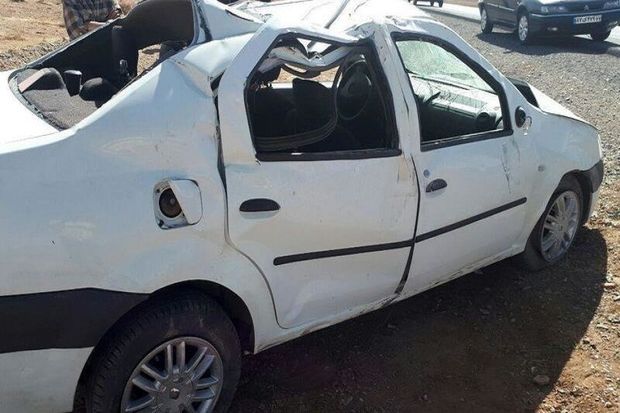 واژگونی خودرو در جاده  یزد- بافق سه نفر را روانه بیمارستان کرد