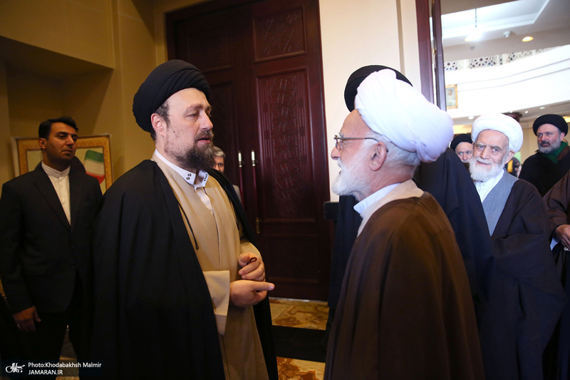 حاشیه تجدید میثاق اعضای مجلس خبرگان رهبری با آرمان های امام خمینی (س)