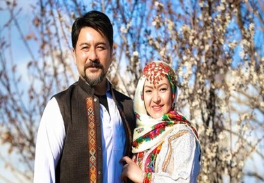 امیرحسین صدیق و همسرش در ویژه برنامه نوروزی