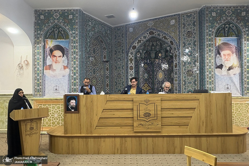 محفل ادبی پروانه ها در مجتمع فرهنگی هنری یادگار امام (ره) قم