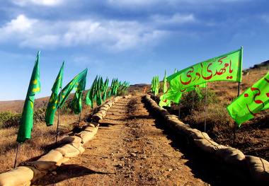 پادگان دوکوهه به دفاع مقدس مثل مسجد شجره است به حج