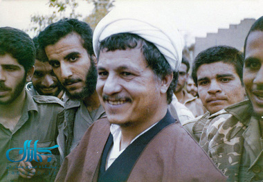 آیا می‌شود هاشمی رفسنجانی را از تاریخ دفاع مقدس حذف کرد؟