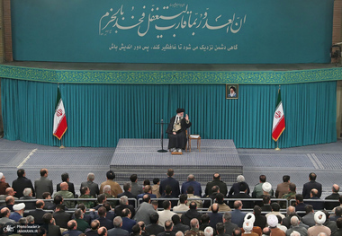 الامام الخامنئی:قدرتنا على مواجهة التهدیدات فی مستوى ممتاز 
