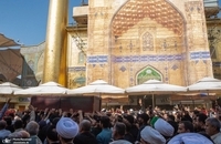 حضور هزاران نفر در مراسم تشییع پیکر همسر آیت الله العظمی سیستانی (5)