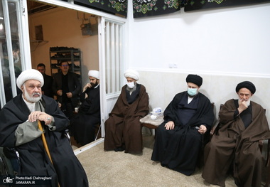 عزاداری شهادت حضرت فاطمه(س) در بیت آیت الله دوستی زنجانی با حضور سید حسن خمینی