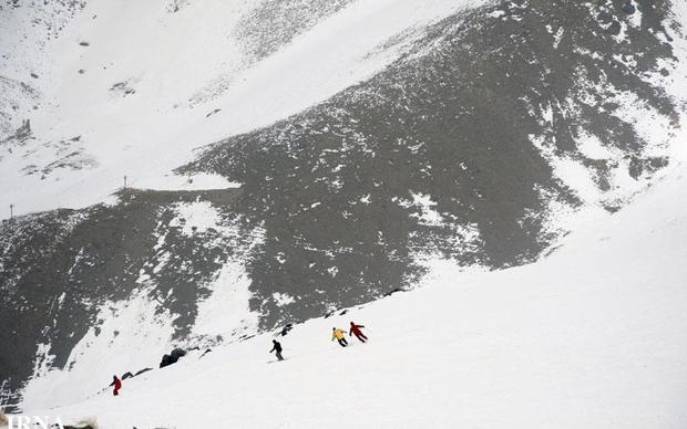 تردد به پیست اسکی تاریک دره امکان پذیر نیست
